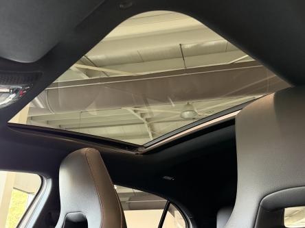 MERCEDES-BENZ A 200 Amg Panorama, Night Pack, Dodehoeks Assist, Mbux, DAB , Led