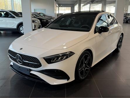 MERCEDES-BENZ A 200 Amg Panorama, Night Pack, Dodehoeks Assist, Mbux, DAB , Led