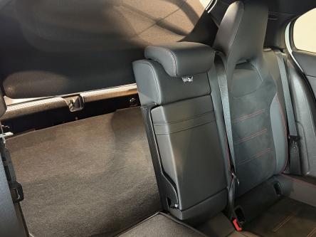 MERCEDES-BENZ A 200 Amg Panorama, Night Pack, Dodehoeks Assist, Mbux, DAB , Led