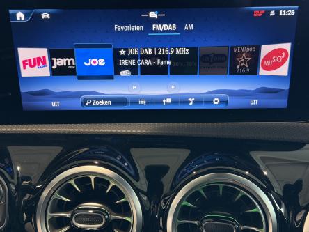 MERCEDES-BENZ A 200 Amg Panorama, Night Pack, Dodehoeks Assist, Mbux, DAB , Led