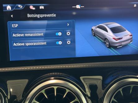 MERCEDES-BENZ CLA 180 Progressive Panorama, Night Pack, Keyless-Go, Camera, Mbux