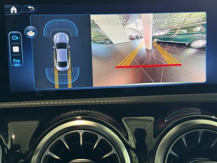 MERCEDES-BENZ CLA 180 Progressive Panorama, Night Pack, Keyless-Go, Camera, Mbux