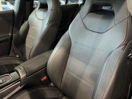 MERCEDES-BENZ CLA 180 SB Progressive Panorama, Multibeam Led, Leder, Dodehoeks Assist