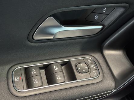 MERCEDES-BENZ CLA 180 SB Progressive Panorama, Multibeam Led, Leder, Dodehoeks Assist