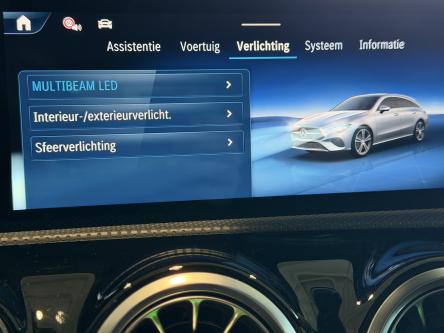 MERCEDES-BENZ CLA 180 SB AMG Panorama, Head-Up Display, Keyless-Go, 360 Camera, Led