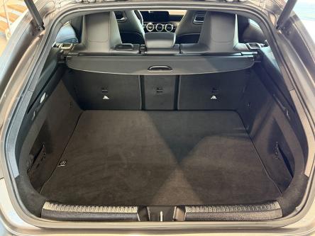 MERCEDES-BENZ CLA 180 SB AMG Panorama, Head-Up Display, Keyless-Go, 360 Camera, Led