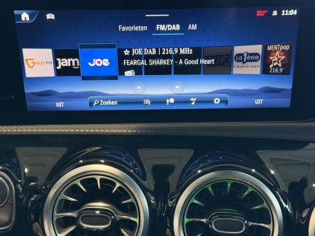 MERCEDES-BENZ CLA 180 SB AMG Panorama, Head-Up Display, Keyless-Go, 360 Camera, Led