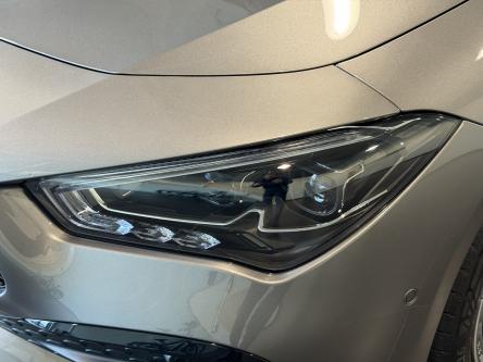 MERCEDES-BENZ CLA 180 SB AMG Panorama, Head-Up Display, Keyless-Go, 360 Camera, Led