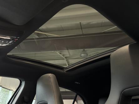 MERCEDES-BENZ A 180 Amg Night Pack, Panorama, 360 Camera, Distronic, Led