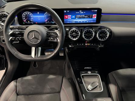 MERCEDES-BENZ A 180 Amg Night Pack, Panorama, 360 Camera, Distronic, Led