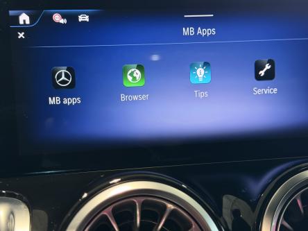 MERCEDES-BENZ EQB 300 4M AMG Night Pack, 360 Camera, Trekhaak, Leder, Led