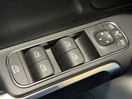 MERCEDES-BENZ EQB 300 4M AMG Night Pack, 360 Camera, Trekhaak, Leder, Led