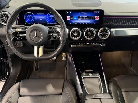 MERCEDES-BENZ EQB 300 4M AMG Night Pack, 360 Camera, Trekhaak, Leder, Led