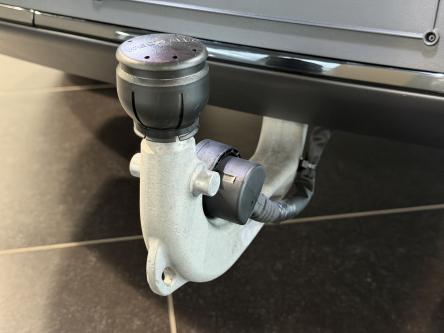 MERCEDES-BENZ EQB 300 4M AMG Night Pack, 360 Camera, Trekhaak, Leder, Led