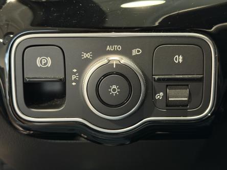 MERCEDES-BENZ A 180 Progressive Panorama, Achteruitrij Camera, Led, Mbux