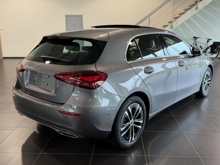 MERCEDES-BENZ A 180 Progressive Panorama, Achteruitrij Camera, Led, Mbux