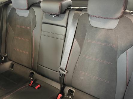 MERCEDES-BENZ EQA 300 4M AMG Night Pack, Panorama, 20 Inch Alu, Led, Pdc