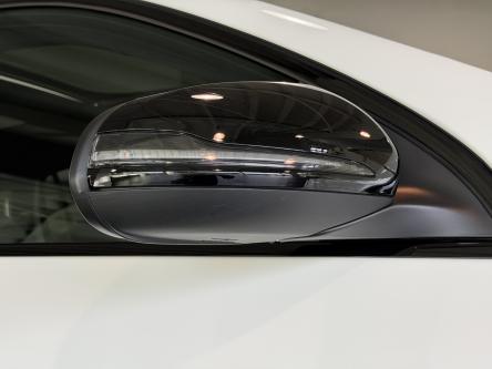 MERCEDES-BENZ EQA 300 4M AMG Night Pack, Panorama, 20 Inch Alu, Led, Pdc