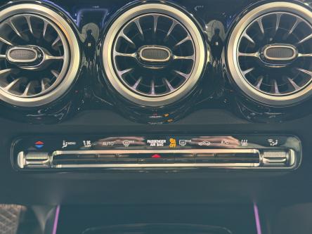 MERCEDES-BENZ EQB 300 4M Progressive Achteruitrij Camera, Led, Mbux, DAB