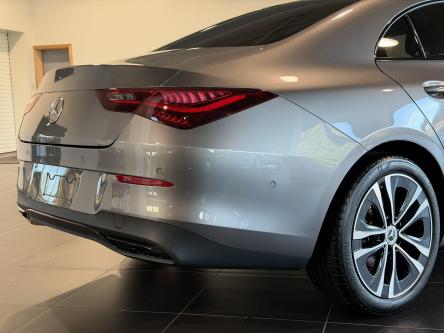 MERCEDES-BENZ CLA 180 Progressive Night Pack, Panorama, Achteruitrij Camera, Led