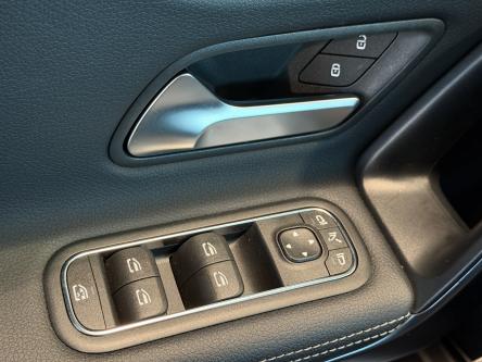 MERCEDES-BENZ CLA 180 Progressive Night Pack, Panorama, Achteruitrij Camera, Led