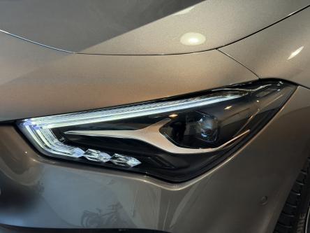 MERCEDES-BENZ CLA 180 Progressive Night Pack, Panorama, Achteruitrij Camera, Led