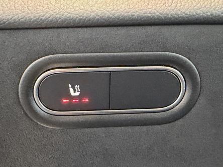 MERCEDES-BENZ A 200 Amg Night Pack, Panorama, 19 Inch Alu, Led, Mbux