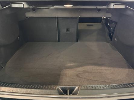 MERCEDES-BENZ A 200 Amg Night Pack, Panorama, 19 Inch Alu, Led, Mbux