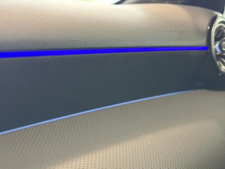 MERCEDES-BENZ A 200 Amg Night Pack, Panorama, 19 Inch Alu, Led, Mbux