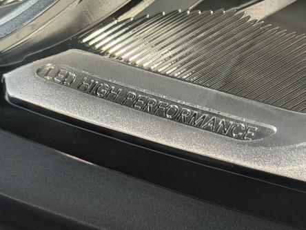 MERCEDES-BENZ A 200 Amg Night Pack, Panorama, 19 Inch Alu, Led, Mbux