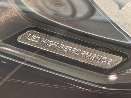 MERCEDES-BENZ EQB 300 4M Progressive Panorama, Achteruitrij Camera, Mbux, DAB, Led