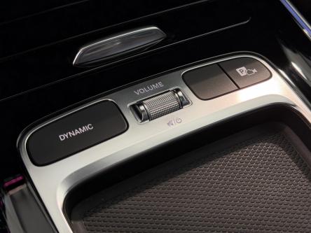 MERCEDES-BENZ EQB 300 4M Progressive Panorama, Achteruitrij Camera, Mbux, DAB, Led