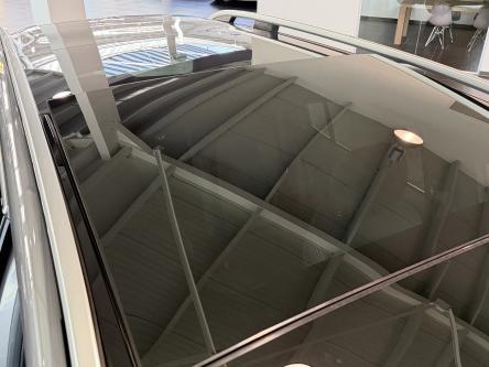 MERCEDES-BENZ EQB 300 4M Progressive Panorama, Achteruitrij Camera, Mbux, DAB, Led