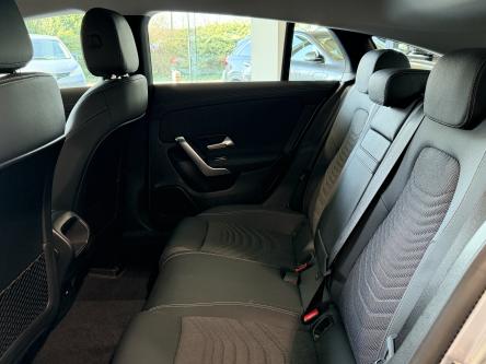 MERCEDES-BENZ CLA 180 SB Progressive 360 Camera, Adaptieve Cruise Control, Keyless-Go, Led