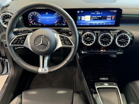 MERCEDES-BENZ CLA 180 SB Progressive 360 Camera, Adaptieve Cruise Control, Keyless-Go, Led