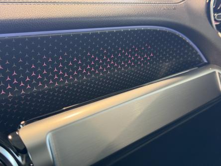 MERCEDES-BENZ EQB 300 4M Amg Panorama, 360 Camera, Night Pack, ACC