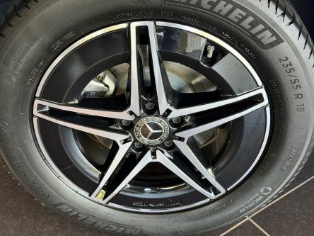 MERCEDES-BENZ EQB 300 4M Amg Panorama, 360 Camera, Night Pack, ACC