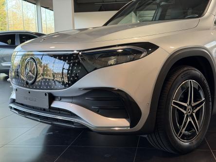 MERCEDES-BENZ EQB 300 4M Amg Panorama, 360 Camera, Night Pack, ACC