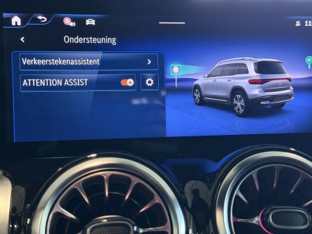 MERCEDES-BENZ EQB 300 4M Amg Panorama, 360 Camera, Night Pack, ACC