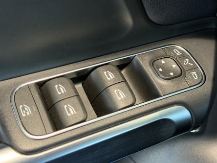 MERCEDES-BENZ EQB 300 4M Amg Panorama, 360 Camera, Night Pack, ACC