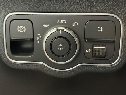 MERCEDES-BENZ EQA 350 4M AMG Panorama, 360 Camera, ACC, Night Pack, Memory