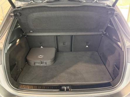 MERCEDES-BENZ EQA 350 4M AMG Panorama, 360 Camera, ACC, Night Pack, Memory