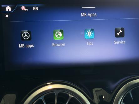 MERCEDES-BENZ EQA 350 4M AMG Panorama, 360 Camera, ACC, Night Pack, Memory