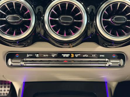 MERCEDES-BENZ GLB 180 Progressive Panorama, Trekhaak, Night Pack, Led, Mbux