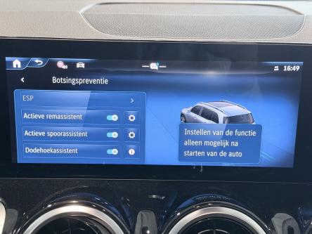 MERCEDES-BENZ GLB 180 Progressive 7 Seats, Night Pack, Camera, Led