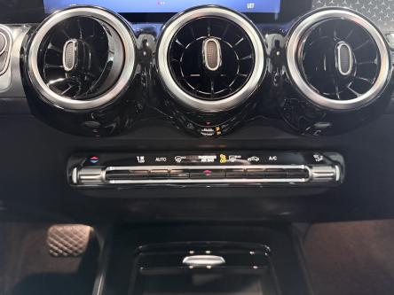 MERCEDES-BENZ GLB 180 Progressive 7 Seats, Night Pack, Camera, Led
