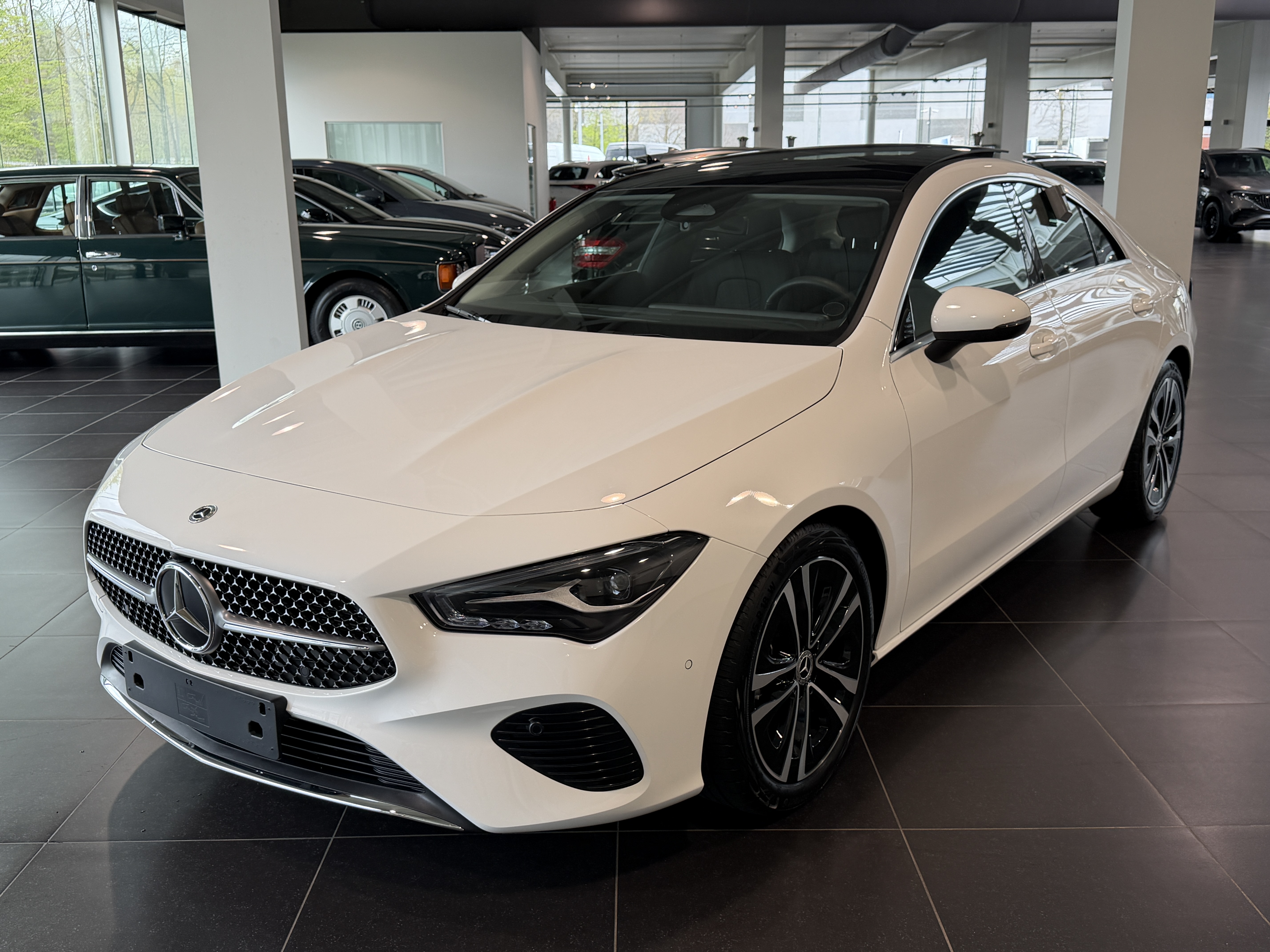 MERCEDES-BENZ CLA 180 Progressive Panorama, Guard 360, Led, Camera