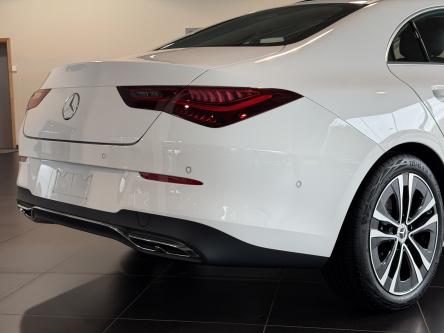 MERCEDES-BENZ CLA 180 Progressive Panorama, Guard 360, Led, Camera