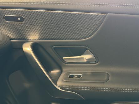 MERCEDES-BENZ CLA 180 Progressive Panorama, Guard 360, Led, Camera