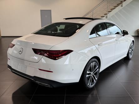 MERCEDES-BENZ CLA 180 Progressive Panorama, Guard 360, Led, Camera